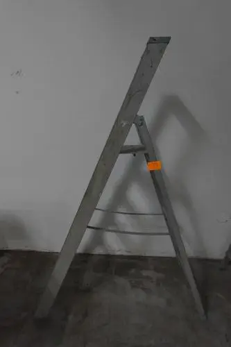 Trapladder – kavel bij Openbare Verkopen