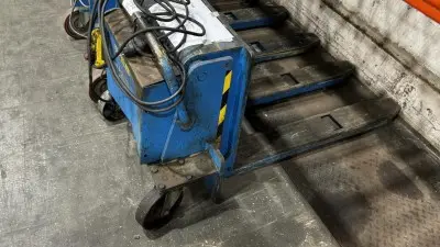 5590.998 => 1 Kübelhebe-/Kippvorrichtung (defekt) – kavel bij VENTA Industrieversteigerungen, Hagen