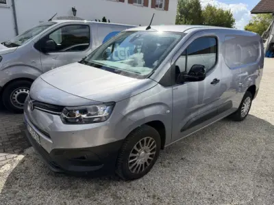 1 Transporter Toyota – kavel bij Schwarzfischer Auktionen, Frage