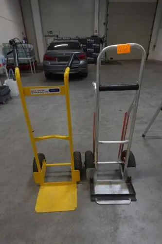 2x Steekwagen – kavel bij Openbare Verkopen