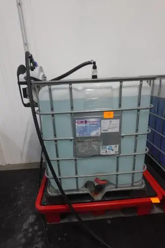 Ibc container adblue met pomp Piusi – kavel bij Openbare Verkopen