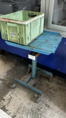5590.591 => 2 Werkzeugtransportwagen – kavel bij VENTA Industrieversteigerungen, Hagen