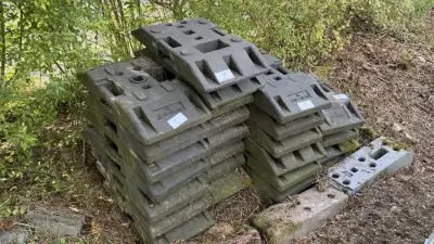 5735.1 => 1 Pos. Bauzaunfüße, ca. 30 Stück – kavel bij VENTA Industrieversteigerungen, Hagen