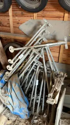 5735.18 => 1 Pos. Bauzaunstützen, ca. 20 Stück – kavel bij VENTA Industrieversteigerungen, Hagen