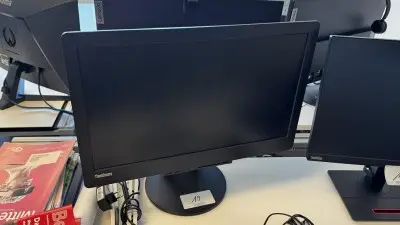 5710.19 => 2 Widescreen-TFT-Monitore Lenovo – kavel bij VENTA Industrieversteigerungen, Hagen