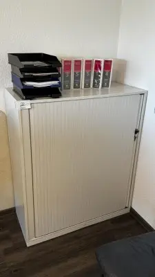 5710.22 => 1 Aktenquerrollladenschrank Steelcase – kavel bij VENTA Industrieversteigerungen, Hagen