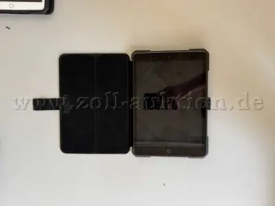 1 Apple iPad 8. Generation / A2270 128 GB + UAG Hülle – kavel bij Zoll-Auktion, Heinsberg
