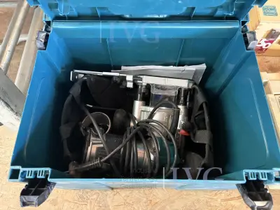 Oberfräse MAKITA RT0700CX2J – kavel bij IVG, Bonndorf