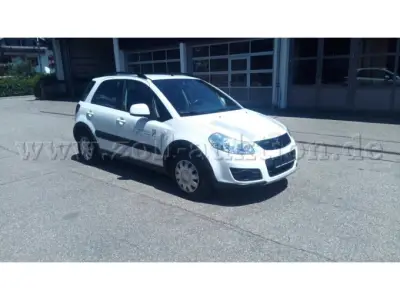 1 Suzuki Sx4 Classic 1.6 4x4 – kavel bij Zoll-Auktion, Sonthofen