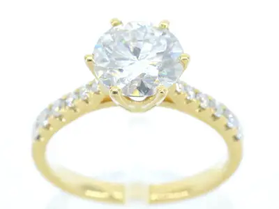 Geelgouden ring met een grote natuurlijke diamant van 2.03 carat – kavel bij Onlineveilingmeester