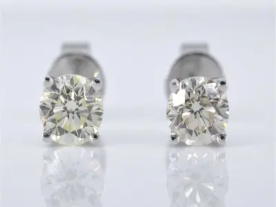 Witgouden diamanten oorbellen van 1.00 carat – kavel bij Onlineveilingmeester