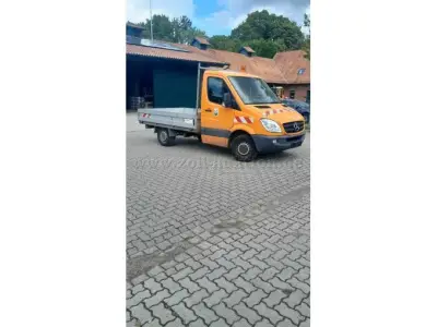 1 Bastlerfahrzeug - Mercedes Benz Sprinter Pritsche – kavel bij Zoll-Auktion, Ammersbek