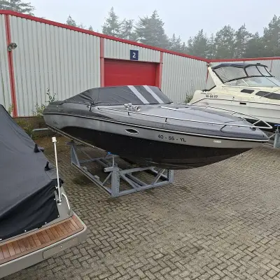 Bowrider speedboot, Rinker, Captiva CC 272, 2000 – kavel bij Domeinen Roerende Zaken, Soesterberg