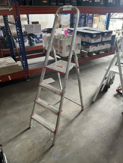 Trapladder ALTREX STEDDY S 504 – kavel bij VH Auctions