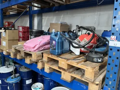 Inhoud van 13 palletten met diverse werkplaatsvoorraad – kavel bij VH Auctions