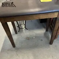 Vintage pianobankje – kavel bij BOPA Auctions, Oekene