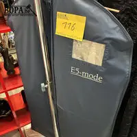 Vintage Burberry gewatteerde jack – kavel bij BOPA Auctions, Oekene