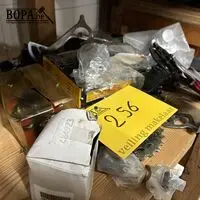 Lot fietsonderdelen – kavel bij BOPA Auctions, Oekene
