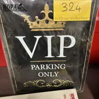 Metalen wandbord VIP Parking – kavel bij BOPA Auctions, Oekene