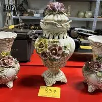 Capodimonte dekselvaas + 2 vazen – kavel bij BOPA Auctions, Oekene