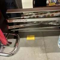 Lot inpakpapier + rolafsnijder 2 stuks – kavel bij BOPA Auctions, Oekene