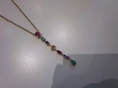 1 Collier mit Farbsteinen – kavel bij Perlick Industrieauktionen, Königstein im Taunus