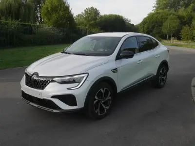 Renault Arkana, 1332 cm³, benzine + éléctricité – kavel bij Trans Executive