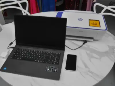 PC Portable Medion + imprimante HP+ Iphone sans câble – kavel bij Trans Executive