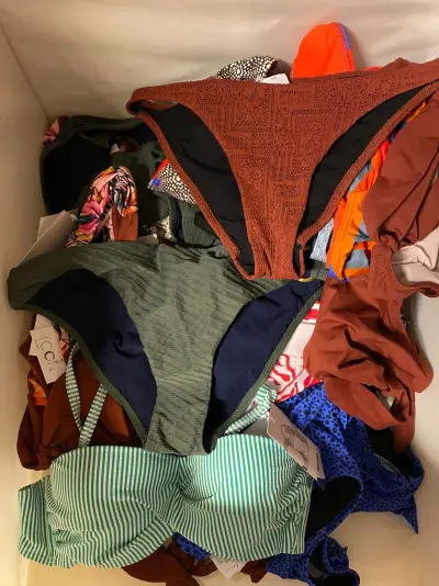Ca. 175x Badmode, bikinibroekjes en -topjes, Cyell, Hunkemoller, Elomi Etc – kavel bij Onlineveilingmeester, Dokkum
