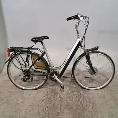 Elektrische damesfiets, Koga Miyata, Tesla – kavel bij Domeinen Roerende Zaken, Groningen