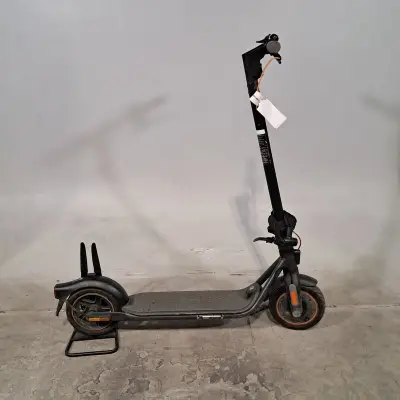 Elektrische step, Ninebot – kavel bij Domeinen Roerende Zaken, Groningen