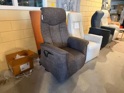 Relaxfauteuil, elektrisch verstelbaar bruin – kavel bij Onlineveilingmeester, Joure