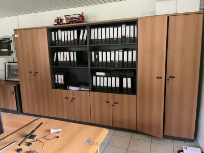 Partij divers kantoormeubilair – kavel bij VH Auctions