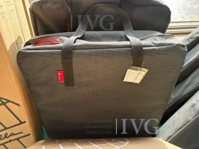 faltbarer Camping-Garderobenschrank ISABELLA – kavel bij IVG, Cloppenburg