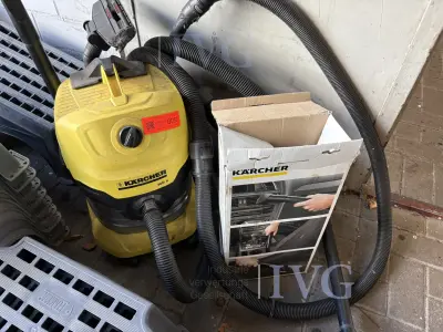 Industriesauger KÄRCHER WD4 – kavel bij IVG, Cloppenburg