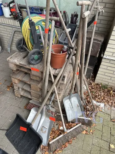 Posten Gartenwerkzeuge – kavel bij IVG, Cloppenburg