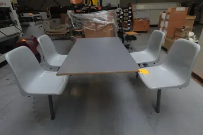Vintage kantineset /gecombineerde tafel – kavel bij Openbare Verkopen, Harelbeke