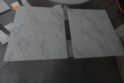 2x Bistrotafel marmerlook Hilma – kavel bij Openbare Verkopen, Harelbeke