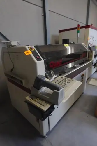 Quad ( Pick & place machine ) – kavel bij Openbare Verkopen, Harelbeke