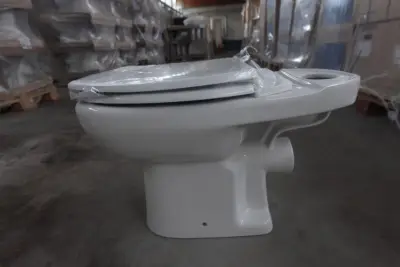 13x Toiletpot Duravit & toiletbril Allibert – kavel bij Openbare Verkopen, Harelbeke