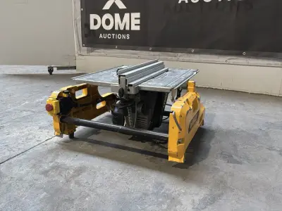 DeWalt DW743N-QS Tafelzaag – kavel bij Dome Auctions, Depot Deinze