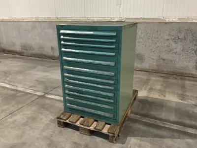 Lista Industriële metalen ladekast – kavel bij Dome Auctions, Depot Deinze