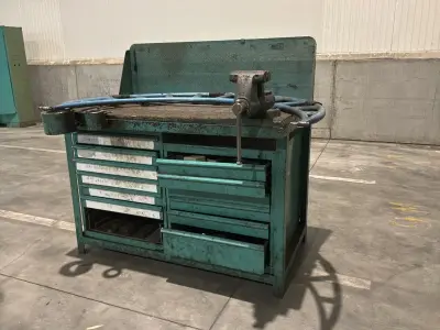 Metalen werkbank – kavel bij Dome Auctions, Depot Deinze