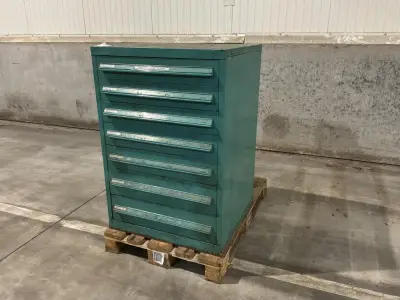 Lista Industriële metalen ladekast – kavel bij Dome Auctions, Depot Deinze