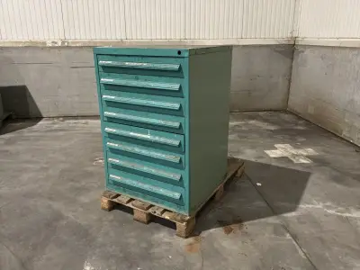 Lista Industriële metalen ladekast – kavel bij Dome Auctions, Depot Deinze