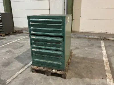 Lista Industriële metalen ladekast – kavel bij Dome Auctions, Depot Deinze