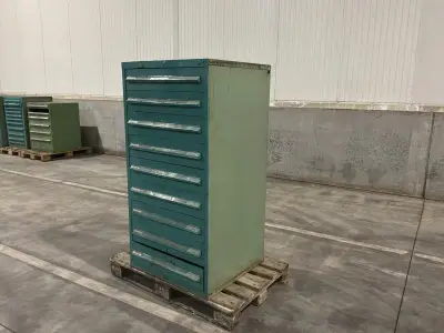 Lista Industriële metalen ladekast – kavel bij Dome Auctions, Depot Deinze