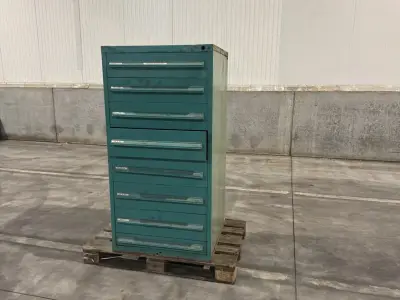Lista Industriële metalen ladekast – kavel bij Dome Auctions, Depot Deinze