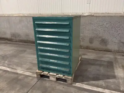 Lista Industriële metalen ladekast – kavel bij Dome Auctions, Depot Deinze