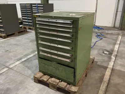Lista Industriële metalen ladekast – kavel bij Dome Auctions, Depot Deinze